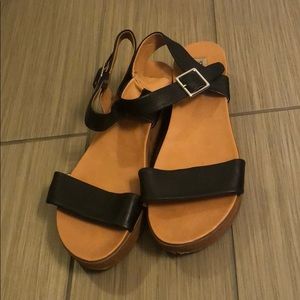 Steve Madden Platform Sandal